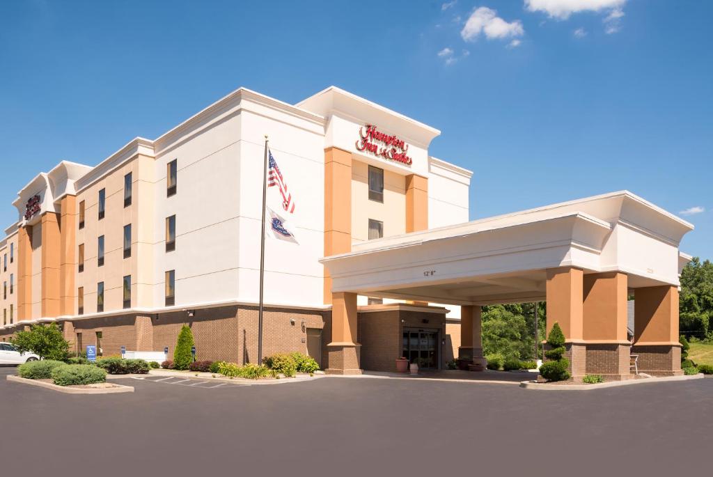 Hampton Inn & Suites Mansfield South @ I 71 Main image 1